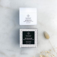 Indlæs billede til gallerivisning BUTTER POLISH – APRICOT OMEGA FACIAL SCRUB (50ML) Amazing Space