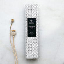 Indlæs billede til gallerivisning FRESH LEMON SPLASH – PURIFYING GEL (130ML) Amazing Space