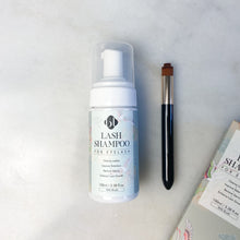 Indlæs billede til gallerivisning Lash Shampoo 100 ml. inkl. børste Blink Nordic