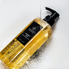 Indlæs billede til gallerivisning MANDARIN REFRESHER – LIQUID SOAP EXFOLIATOR (240ML) Amazing Space
