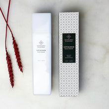 Indlæs billede til gallerivisning SOFT BLOSSOM – FACIAL CLEANSER (130ML) Amazing Space