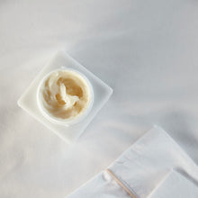 Indlæs billede til gallerivisning Beauty butter – CACAOBEAN & ROSE BALM NIGHT BALM Amazing Space