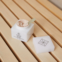 Indlæs billede til gallerivisning RED CLAY – PORE MINIMIZER MASK & EXFOLIATOR (50ML) Amazing Space