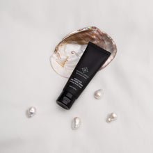 Indlæs billede til gallerivisning PRECIOUS SEA-PEARL MASK – FIRMING FACIAL MASK (50ML) Amazing Space
